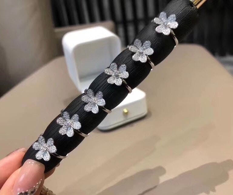 Frivole 18K Gold Ring