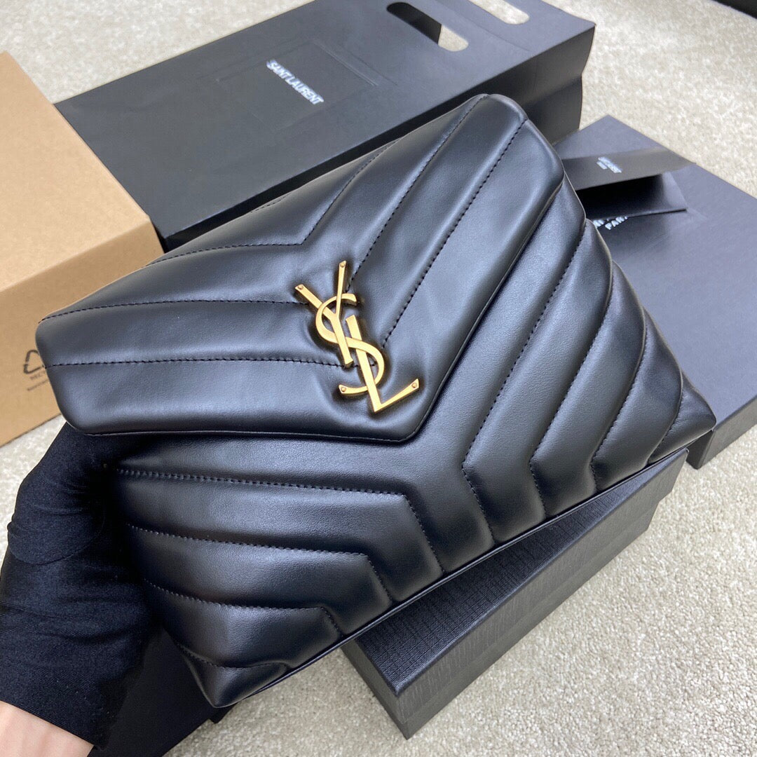 Luxe Quilted Leather Shoulder Bag 688019167