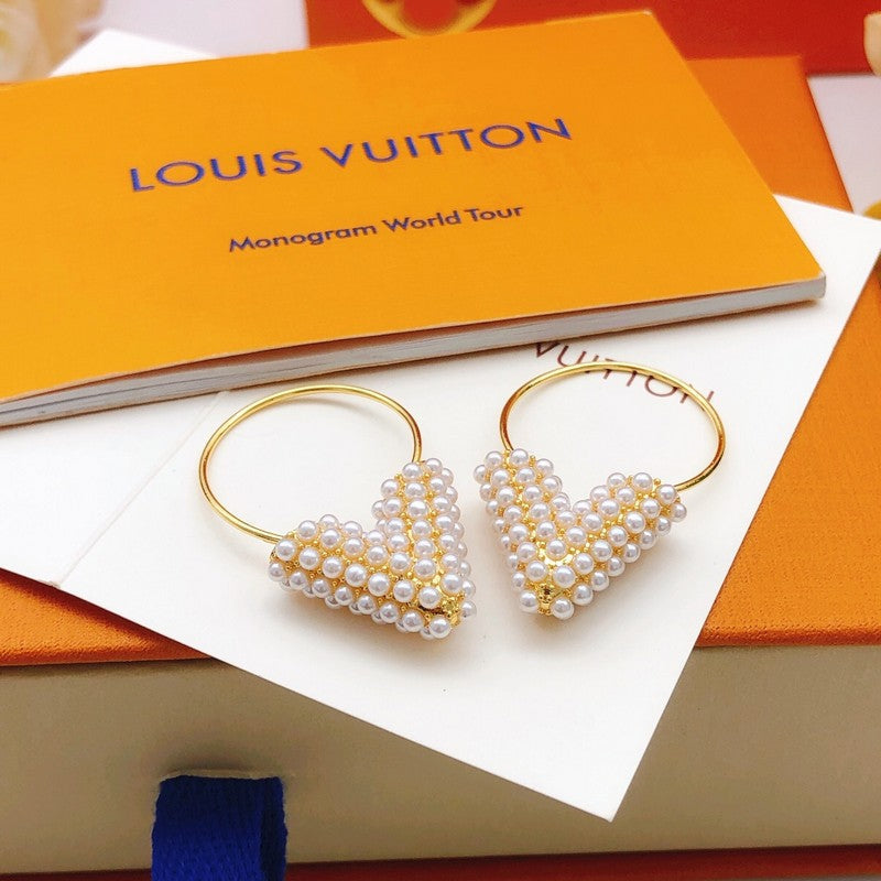 Louis Vuitton Essential V Perle Hoop 18K Gold Earrings