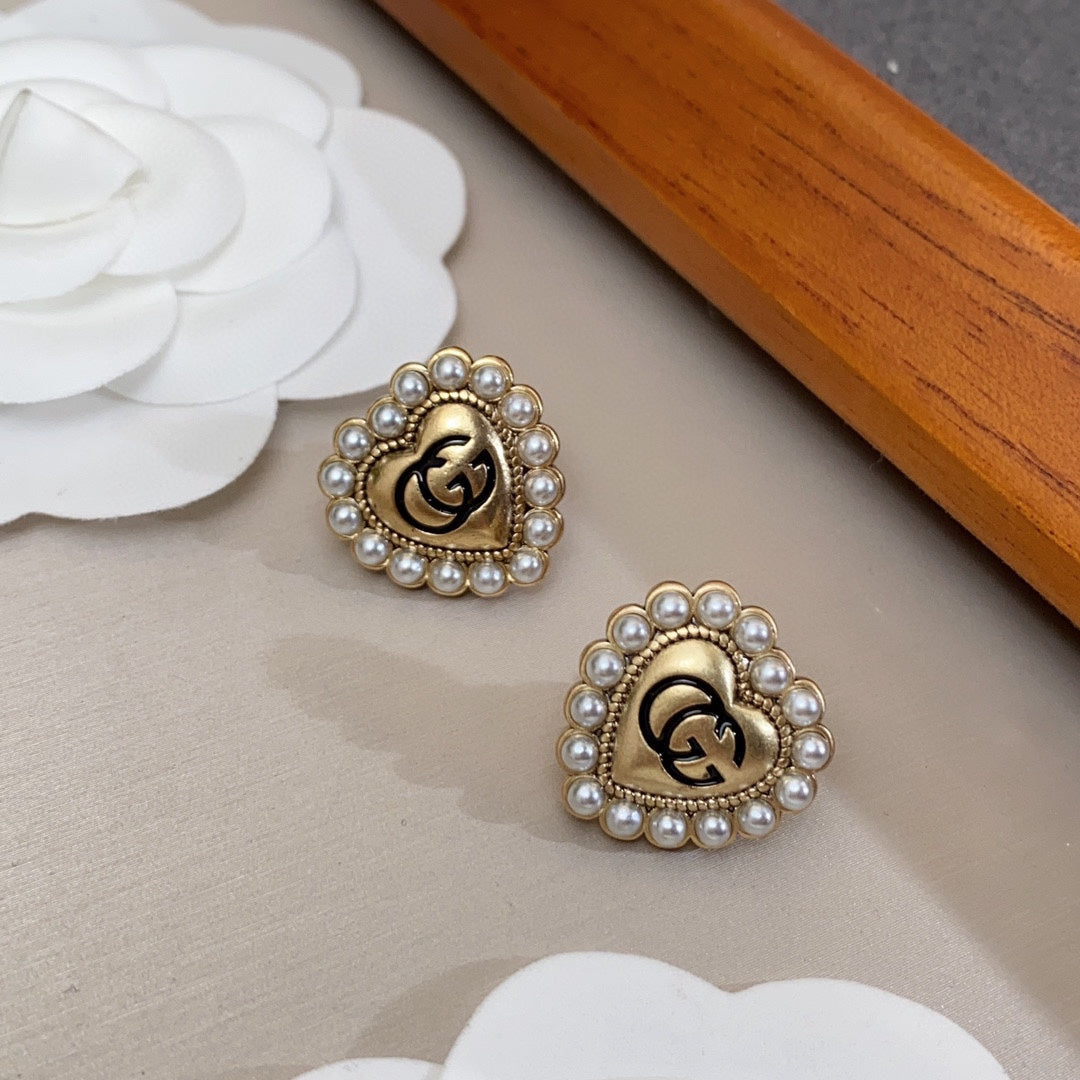 Gucci Double Heart Pearl 18K Gold Earrings