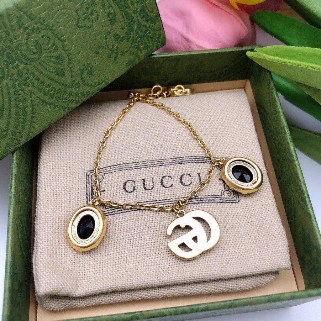 Gucci Double Black Stones 18K Gold Bracelet