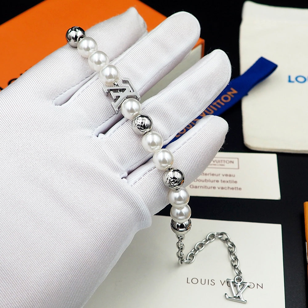 Louis Vuitton Monogram White Pearls 18K Gold Bracelet