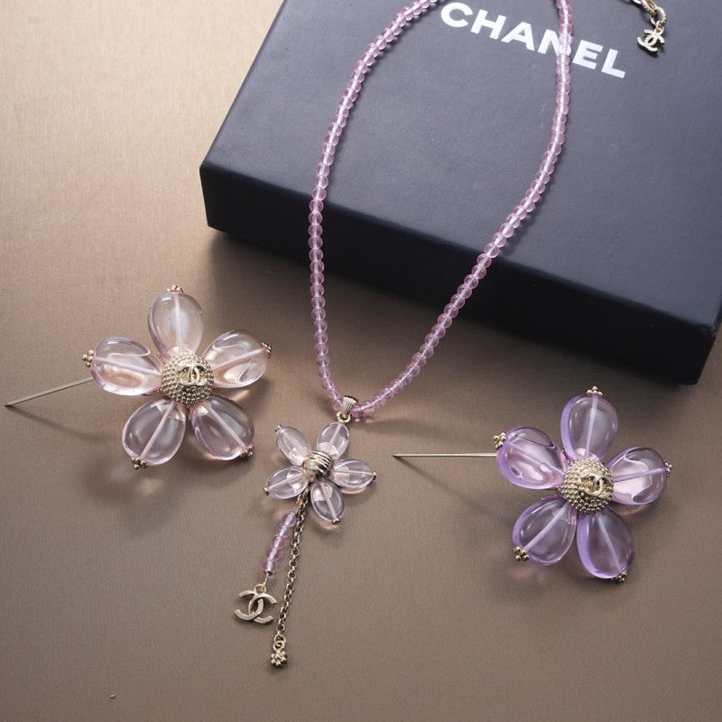 Chanel Purple Crystal Flower 18K Gold Necklace