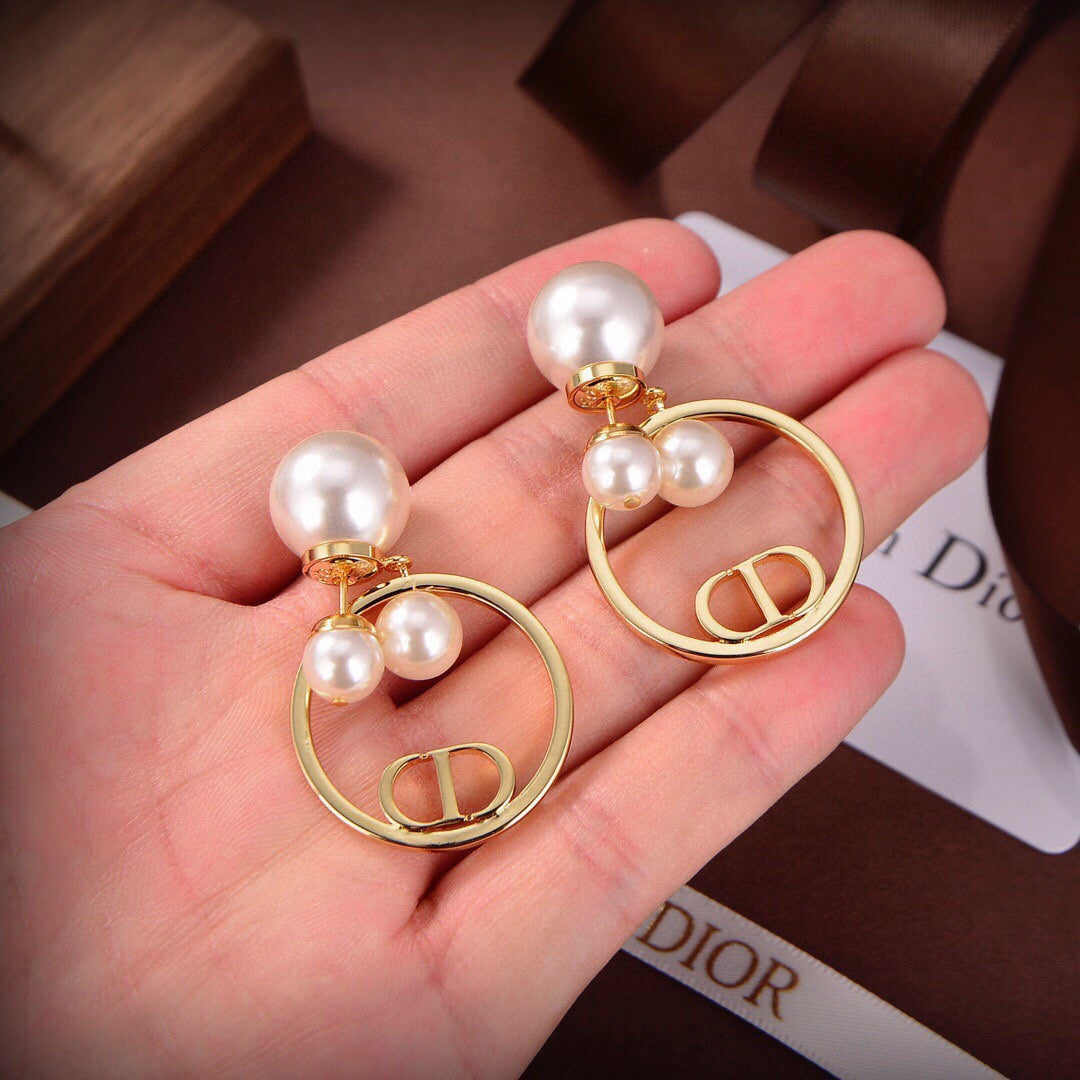 Dior Circle Pearls 18K Gold Earrings